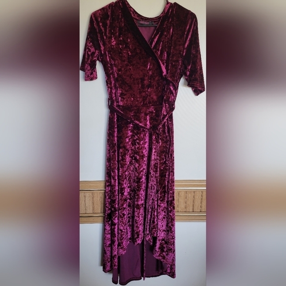Crazy Train Women's Crushed Red Wine  Velvet Belted Midi Dress - Picture 9 of 10